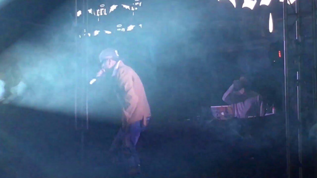 C.R.O - Intro (Bardero$ en Cipoletti)