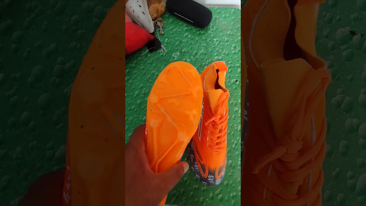 ফুটবল বুটস এফএসও
