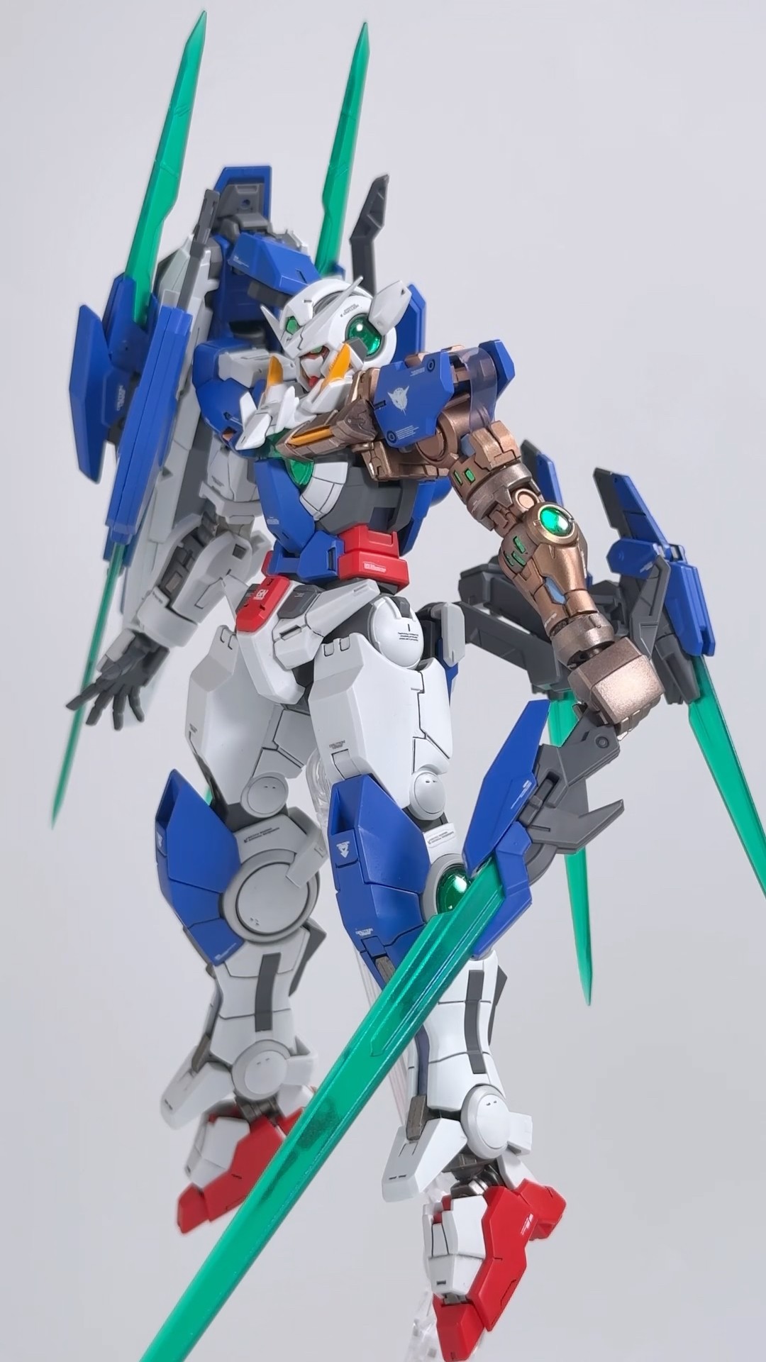 RG 1/144 Gundam Exia Repair IV｜Build Digest - YouTube