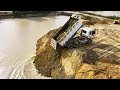 Excellent driver truck skills dumping dirt mini dozer d31p 24ton truck 15ton truck backfill