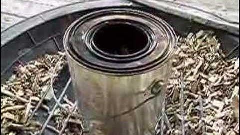 Simple biochar making gasifier