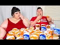 Can Hungry Fat Chick Eat All 30 Cheeseburgers? (9,660 Calories)