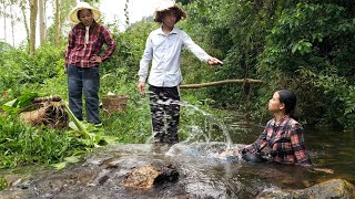 Download Lagu Hoe reageerde Duyen toen Long plotseling de kant van Hien koos? MP3 Download Lagu Hoe reageerde Duyen toen Long plotseling de kant van Hien koos? MP3