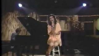 Marilyn McCoo, Michael Miller perform Oh No, by the Commodores on SOLID GOLD
