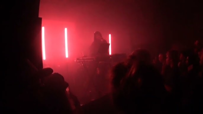 PASTEL GHOST - got to perform Habits live with Mr.Kitty last night 💖💖💖