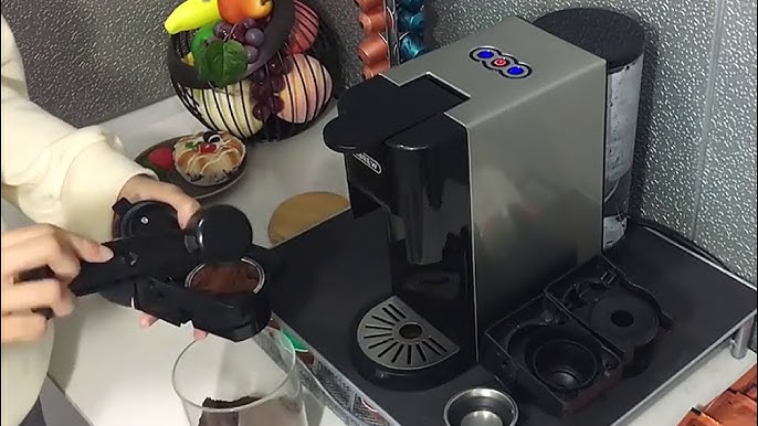 Cafetera multicápsula con control de nivel de agua — Avera