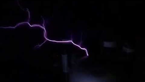Tesla Coil !  Added Capacitor to bottom of secondary to ground.