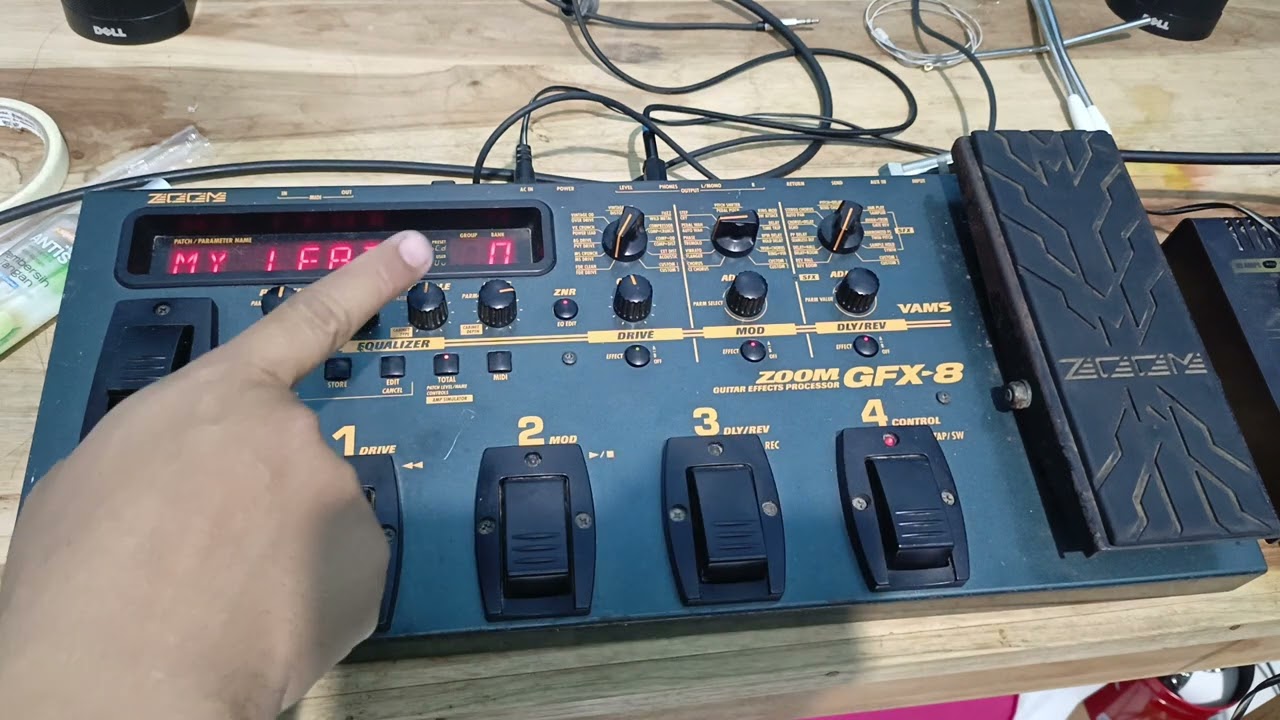 ZOOM GFX8 通電確認済み Zoom GFX8 calibration and reset - YouTube