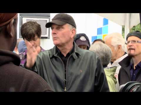 RTRTW Fraser Valley: Franklin Graham prays with th...