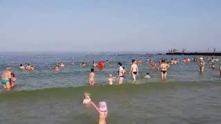 Black Sea  Beach  Odessa  Черное море  Золотой берег 16 фонтана  Одесса 22 июня 2016(В Одессе пляжи забиты туристами https://youtu.be/jZf9HTttKA4 Black Sea Beach Odessa Черное море Золотой берег 16 фонтана Одесса..., 2016-06-22T19:47:16.000Z)