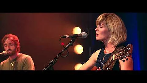 I'm on Fire - Bruce Springsteen - Acoustic live pe...
