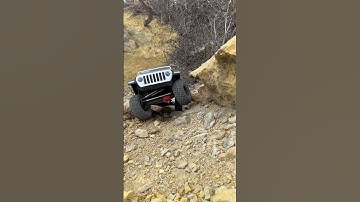 Axial SCX6 Jeep Wrangler JLU 1:6 Scale Crawling Trailing Weekend Fun #shorts #jeep #wrangler