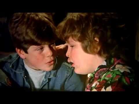 THE GOONIES [Official Trailer in HD]