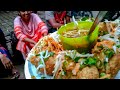 Eating Fuchka(Pani Puri/Golgappa) With Friends at Mama Fuchka SS Yard DU
