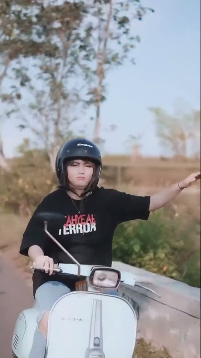 story wa _ anjaaayy.....ASikk banget  VESPA satu ini ternyata #shorts #viral #vespa