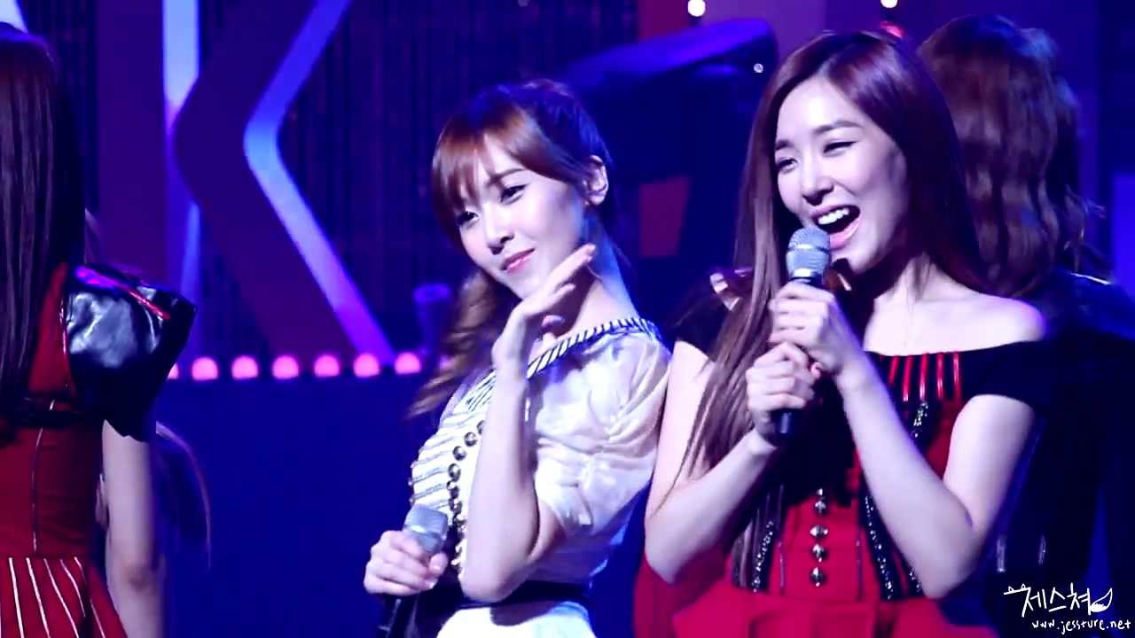 120901 Jessica @ Look Concert - Gee