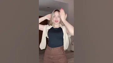 في وحده اسمها لينا لانا محمد 
