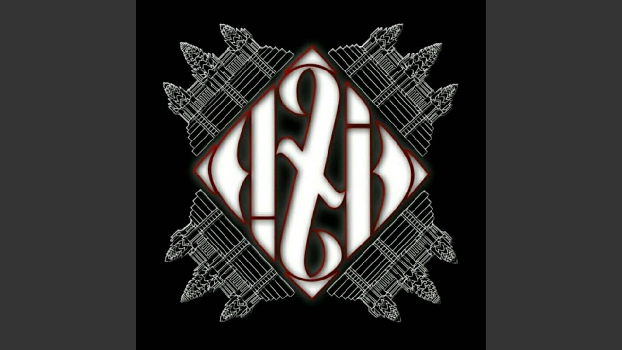 Nirk Phum Phnom Thom (feat. Phalina)