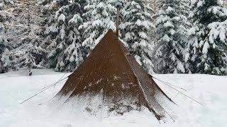 Lều Nóng Cắm Trại Mùa Đông Trong Tuyết Sâu