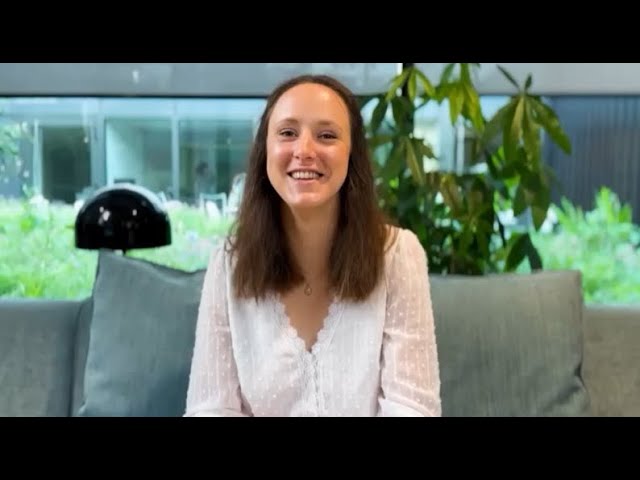 Laurène, Juriste