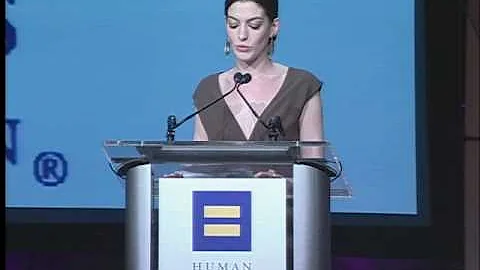 Anne Hathaway at 2008 HRC Los Angeles Dinner