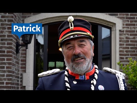 Met een klok van een stem luidt Belleman Patrick de Gentse Feesten in.