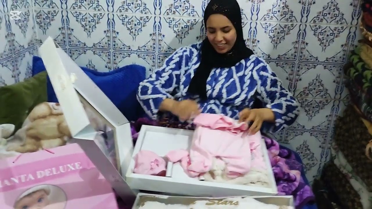 ألحمد الله تفكيت على خير شكرا على دعواتكم ليا وأحسن كادو 🎁 جاني من عند عمتي فرحتني