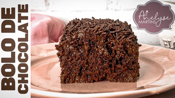 Bolo de chocolate amargo é dica acessível e saborosa; aprenda a