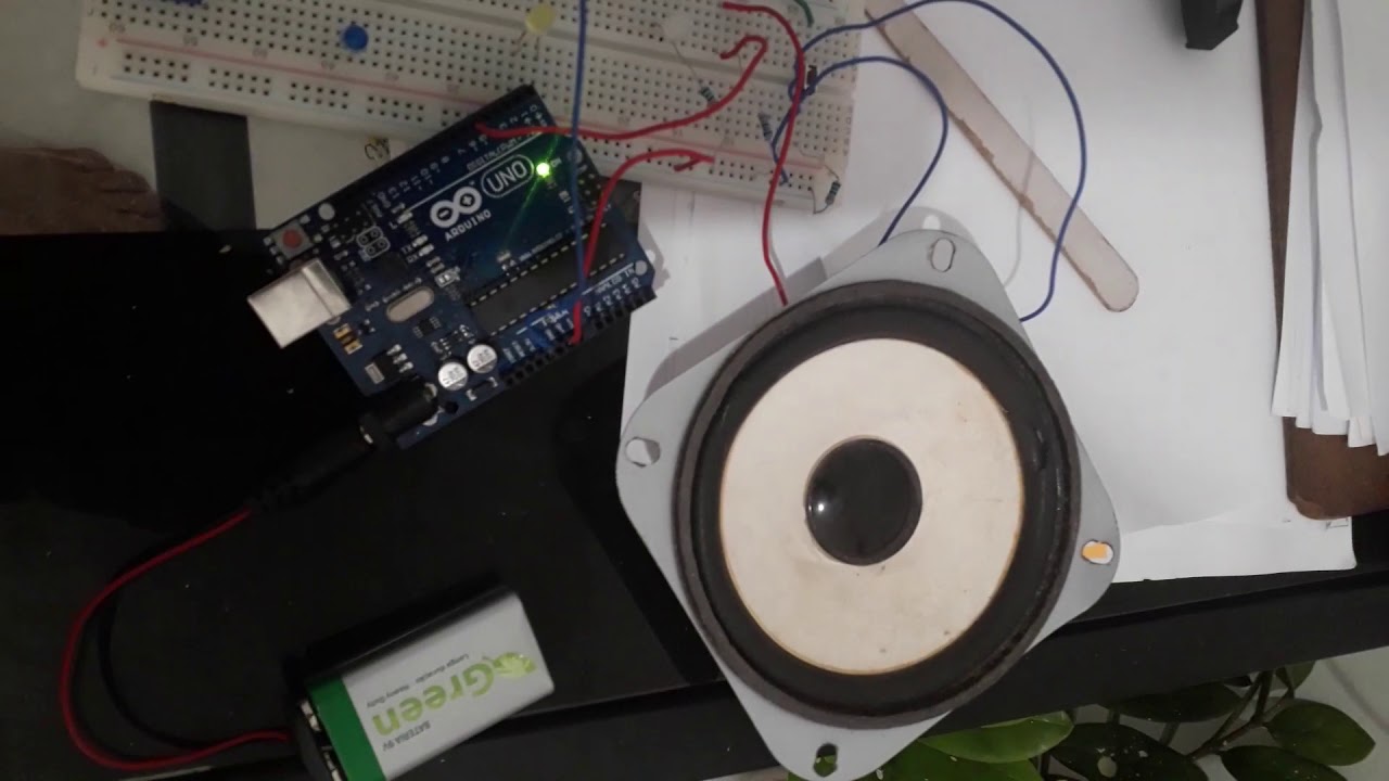 Arduino song: do re mi fa with arduino. - YouTube