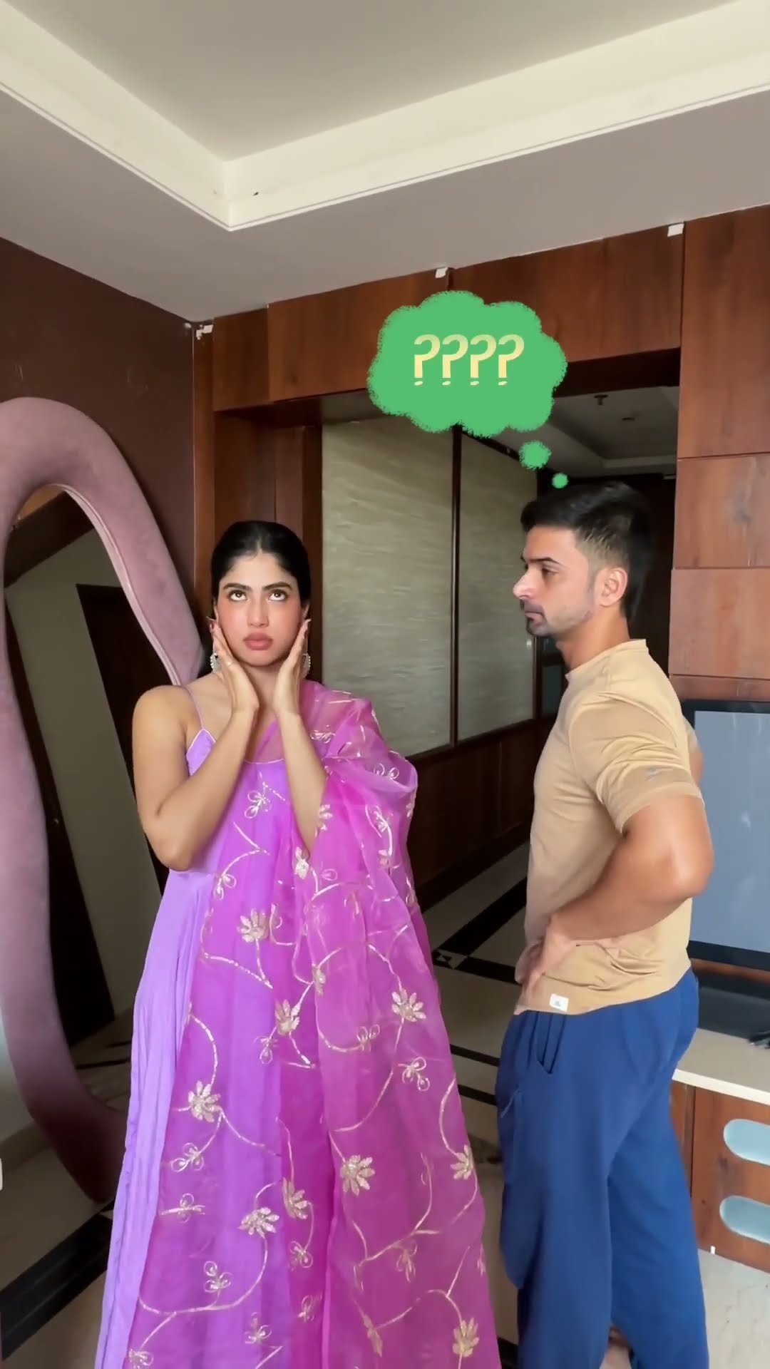 Ladkiyo ko smjhana bhot mushkil hai #funny #shorts