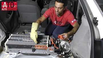 ¿Qué ocurre cuando se agota la batería de 12 voltios en un coche híbrido?