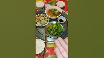 Mâm cơm ngày mùng 1 Tết