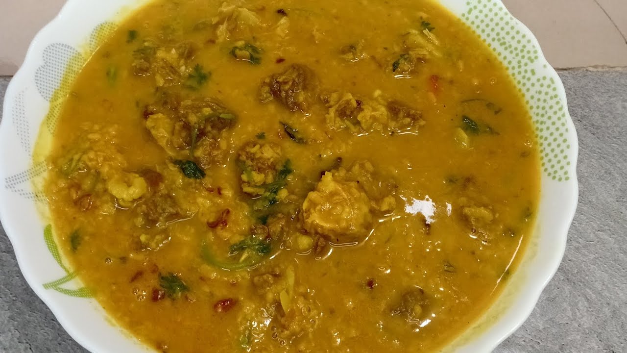 এইভাবে যদি খাসির মাথা দিয়ে মুড়িঘন্ট করেন বারবার খেতে মন চাইবে কোন ধরনের খাসির গন্ধ থাকবে না 