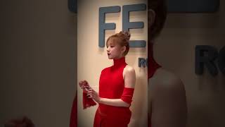 Yuqi in red dress is simply beautiful💃🤩#yuqi #gidle #fendi #milanfashionweek #fashionweek