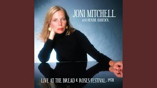 Video voorbeeld van "Joni Mitchell - Goodbye Pork Pie Hat (Live)"