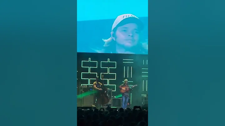 Billy Strings ~ John Deere Tractor, Saginaw MI, 11...