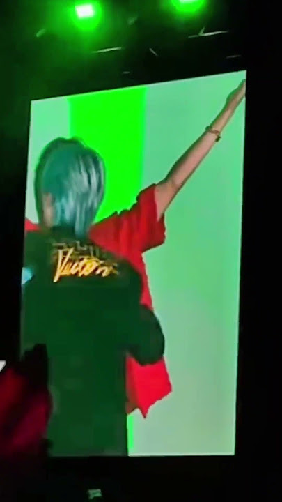 TIMING 👀 hj blowing a kiss right when lix went by #hyunlix #straykids #shortsfeed #shorts #viral