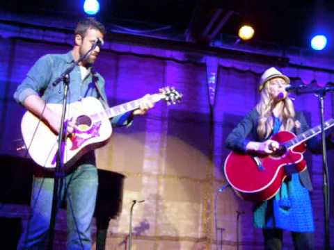 Caitlin Crosby & Jay Nash. Nikki @ The Space, outs...