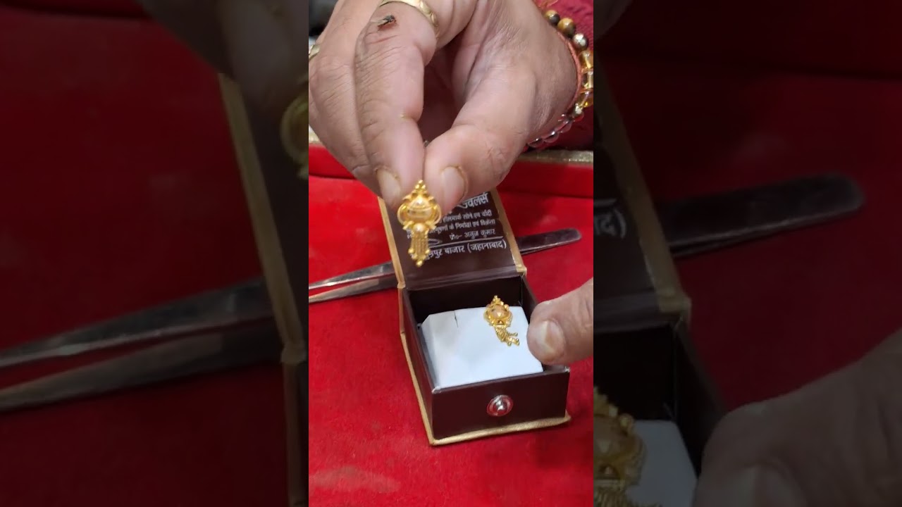 only 1.71gm ❤️18ct gold #tops #earrings #gold #neelam_jewellers