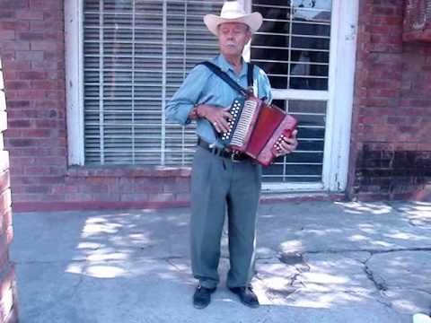 DON ARTURO Y SU ACORDEON NORTEO (EDICION ELI MORA)