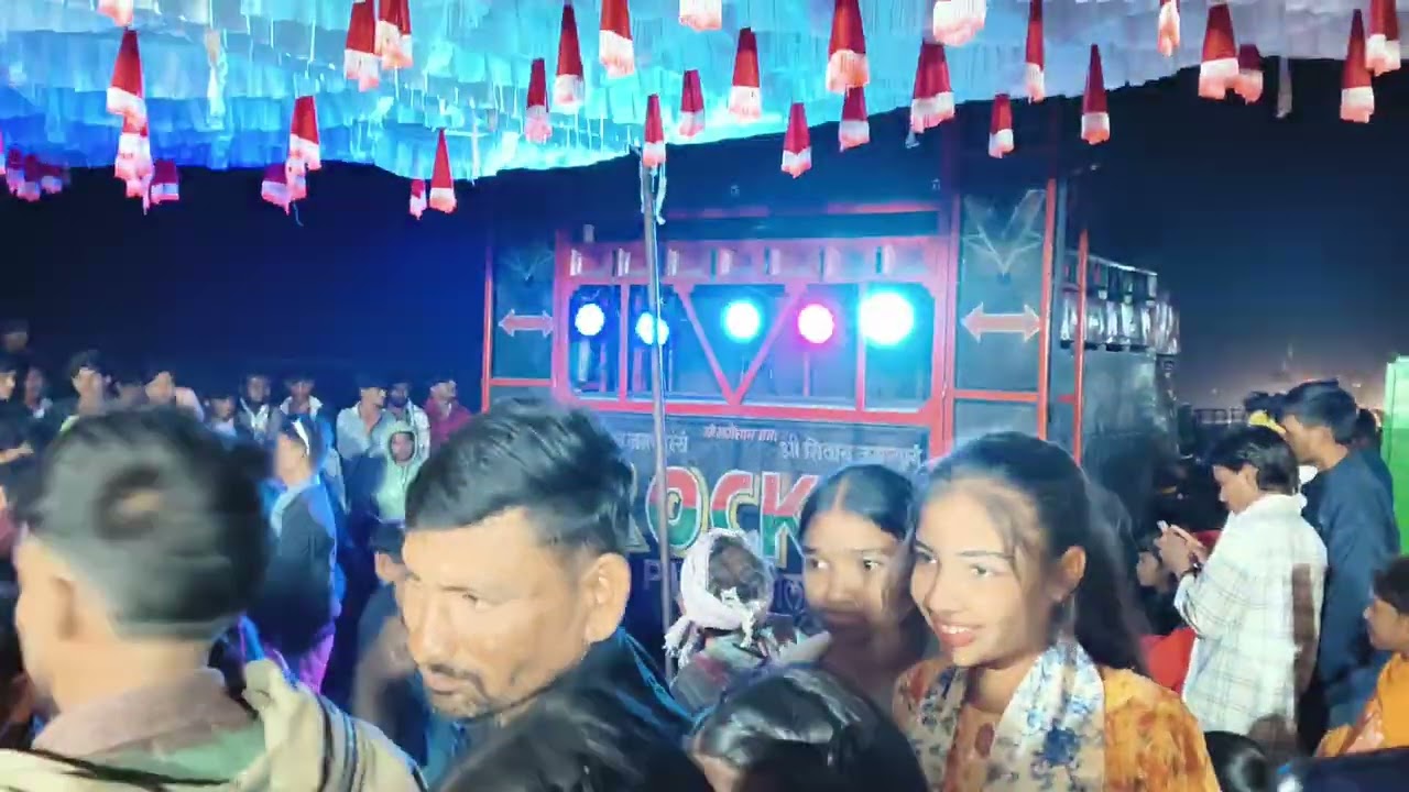 Vikas Bank ka dhamaka 💥 sali Kala Gaon Mein ☠️ Vikas rocket Aadivasi king🚀👅🤗