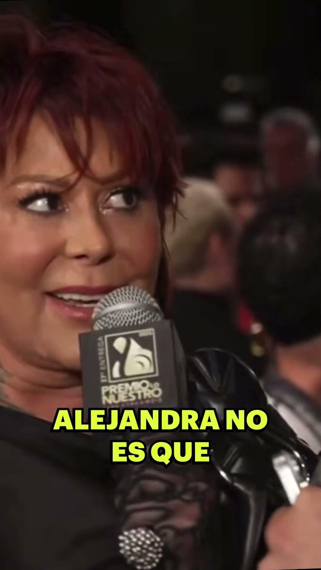Así reaccionó Wendy Guevara al entrevistar a Alejandra Guzmán en Premio Lo Nuestro #News #Originales
