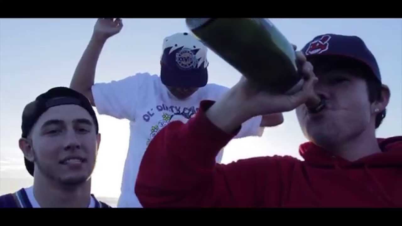RAZO97 - Champagne (Music Video) || 