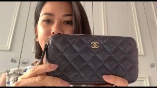 CHANEL CLUTCH WITH CHAIN Black Iridescent 19S Collection 