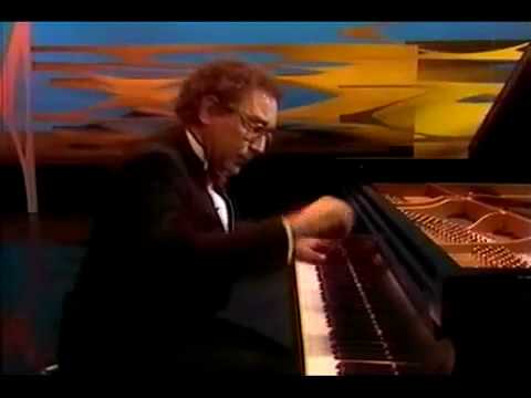 Robert Silverman performs Chopin Polonaise in A flat Major, Op. 53-3.flv