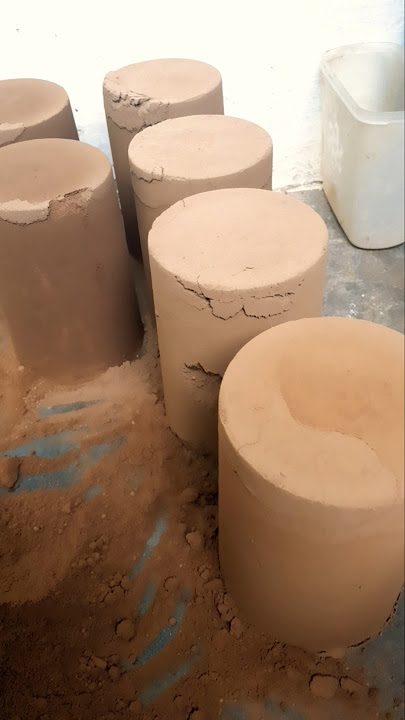 mud dirt shapes crumbling #reddirtcrumbling #sand #crunchycrumbles #short #viralvideo