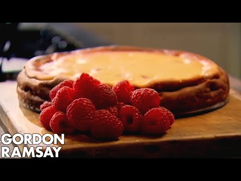 How To Make Baked New York Cheesecake. 