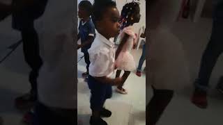 El Sobrino Thiago Bailando En Los Ple De El Primo Thomas David