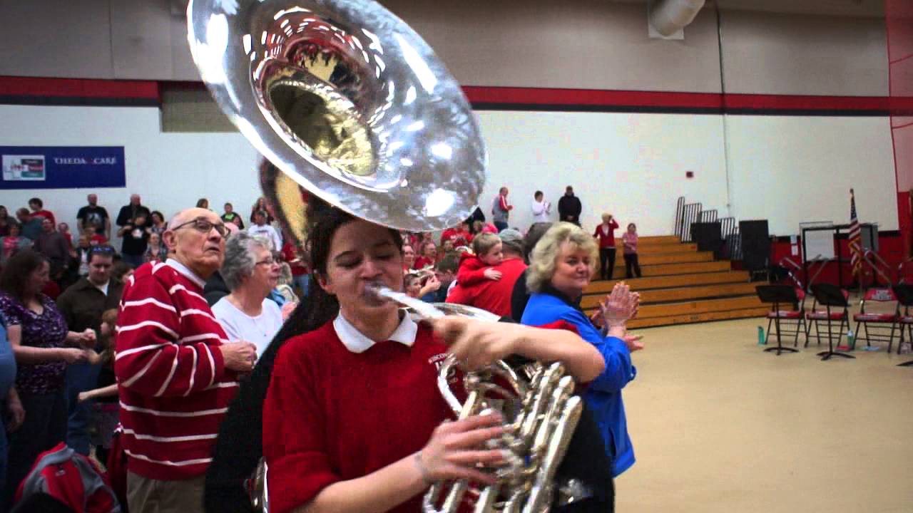 UW Wisconsin, Madison, Band Chicken dance, New London YouTube