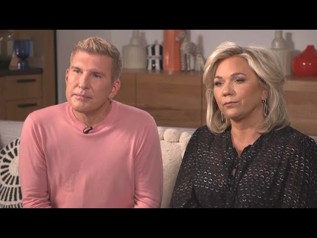 Why Todd and Julie Chrisley Landed a $1 Million Settlement class=